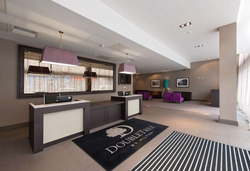 בית מלון כפרי Doubletree By Hilton  Edinburgh City Centre