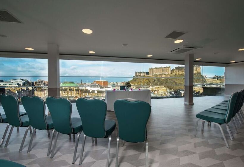 בית מלון כפרי Doubletree By Hilton  Edinburgh City Centre