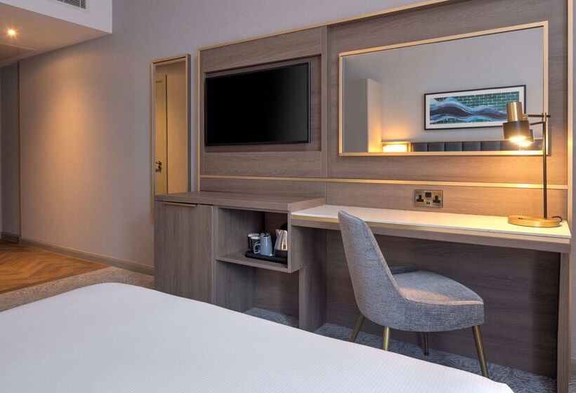 בית מלון כפרי Doubletree By Hilton London Angel Kings Cross