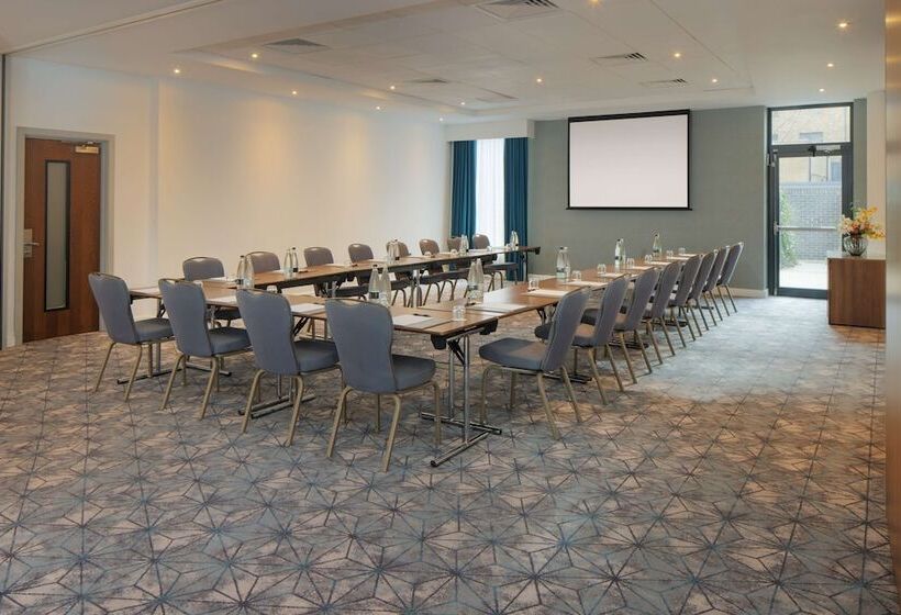 בית מלון כפרי Doubletree By Hilton London Angel Kings Cross