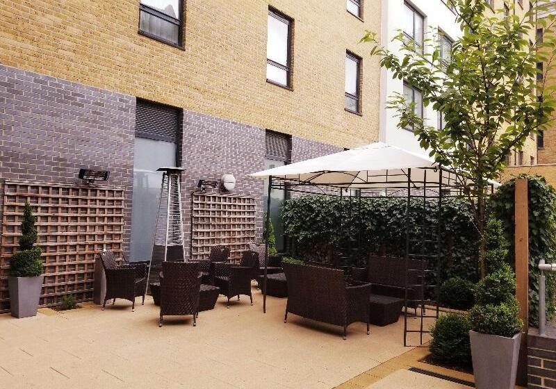 בית מלון כפרי Doubletree By Hilton London Angel Kings Cross