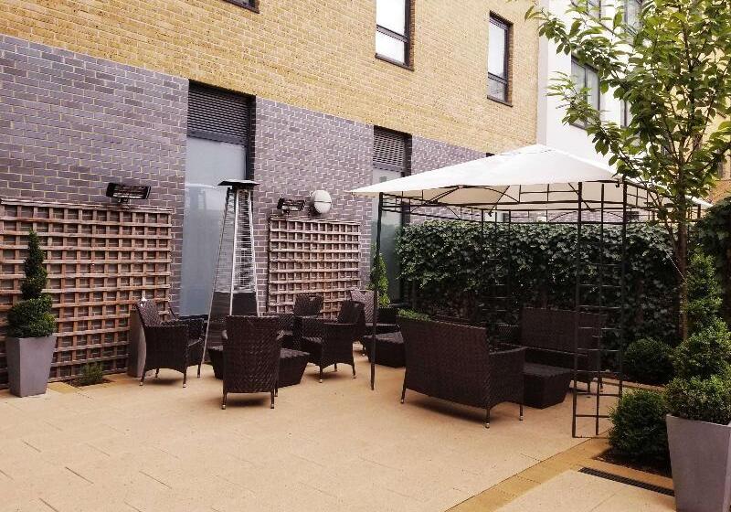 בית מלון כפרי Doubletree By Hilton London Angel Kings Cross