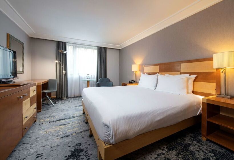 호텔 Doubletree By Hilton  Swindon