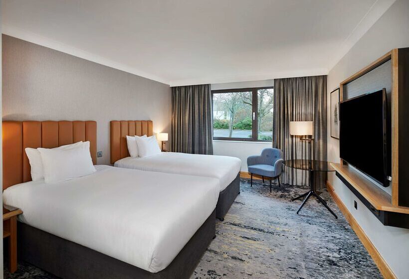 호텔 Doubletree By Hilton  Swindon