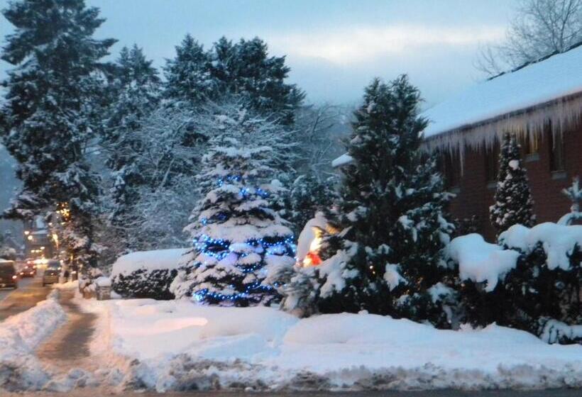 Highlander Hotel ‘a Bespoke Hotel’