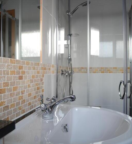 Highlander Hotel ‘a Bespoke Hotel’