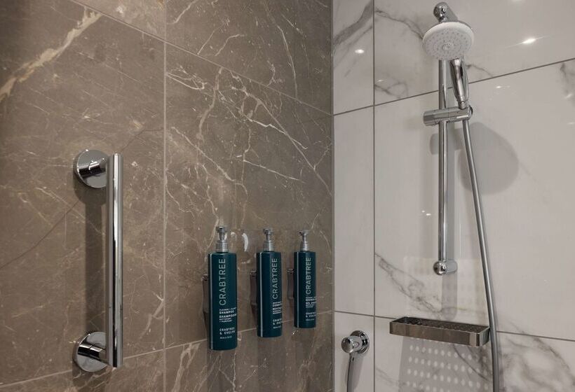 酒店 Hilton Cardiff