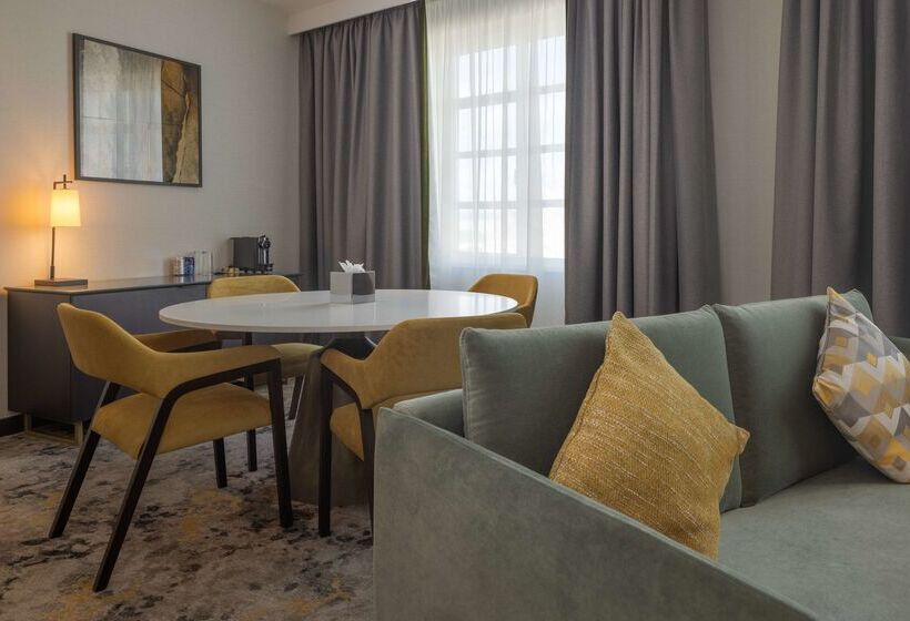 酒店 Hilton Cardiff