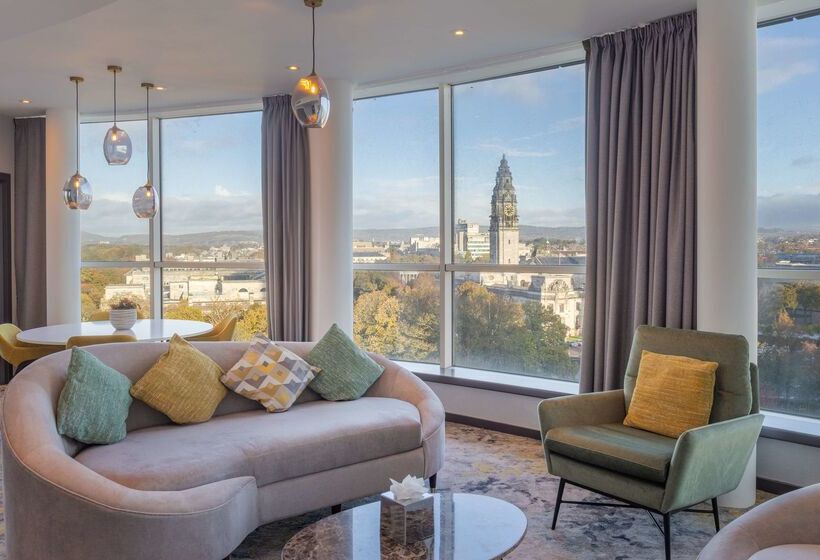 酒店 Hilton Cardiff