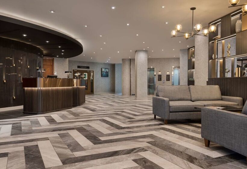 酒店 Hilton Cardiff