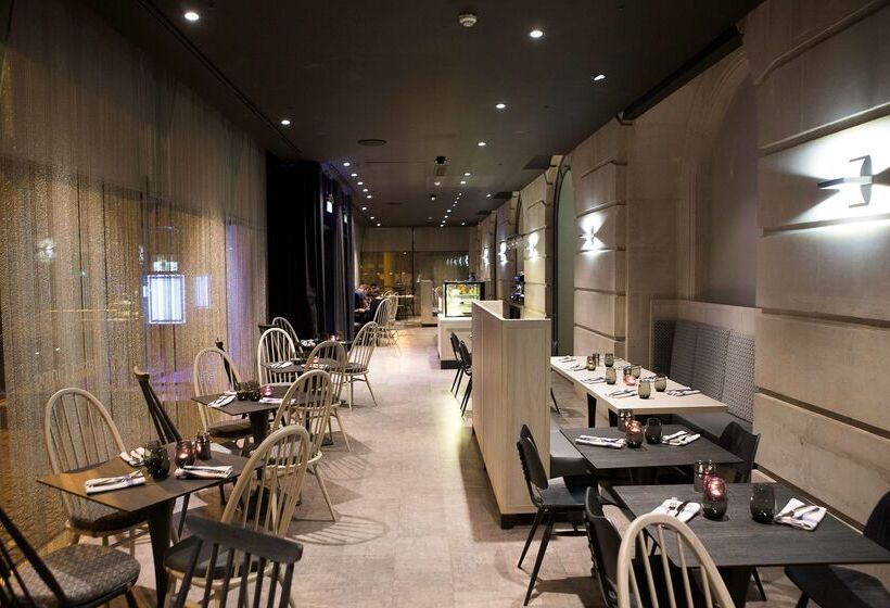 酒店 Hilton Cardiff