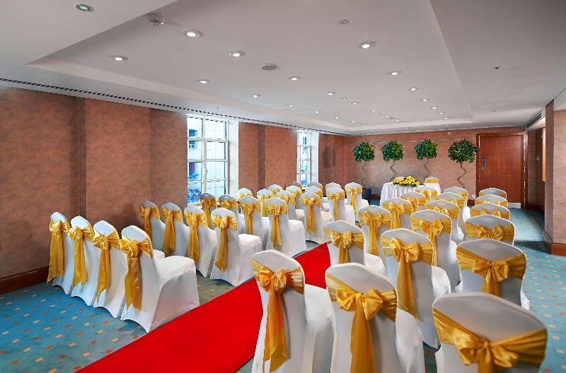 酒店 Hilton Cardiff