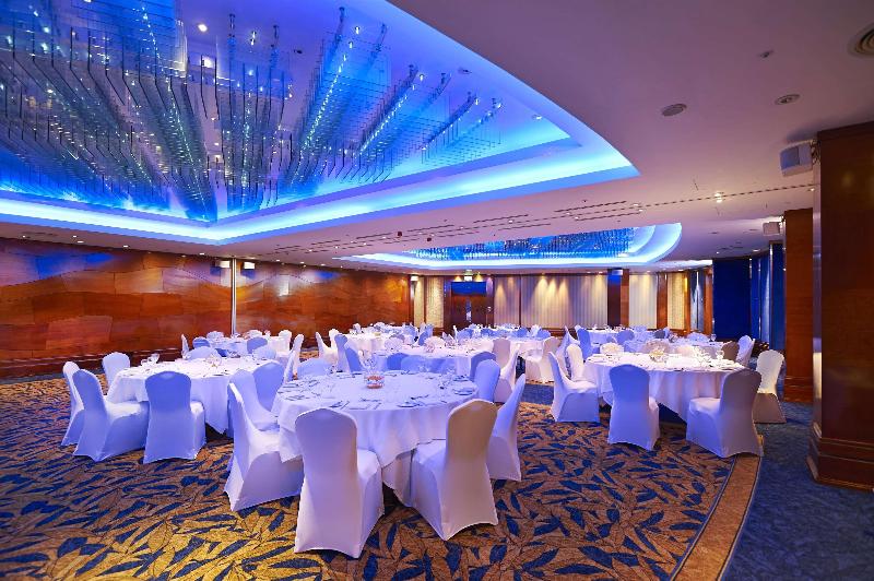 酒店 Hilton Cardiff