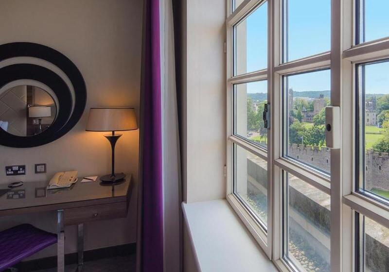 酒店 Hilton Cardiff