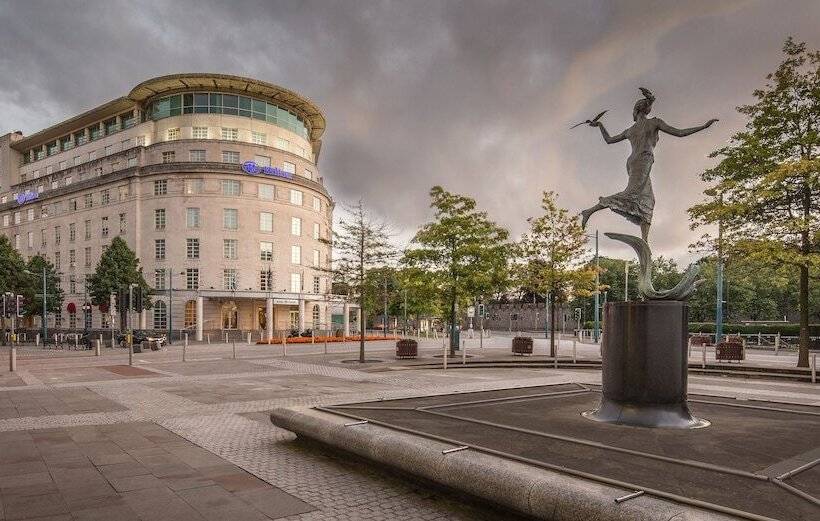 酒店 Hilton Cardiff