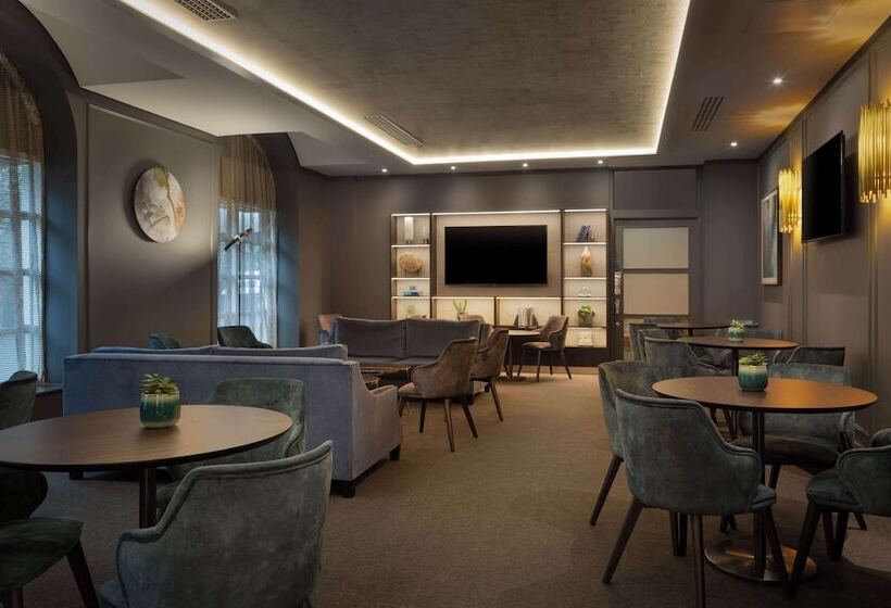 酒店 Hilton Cardiff