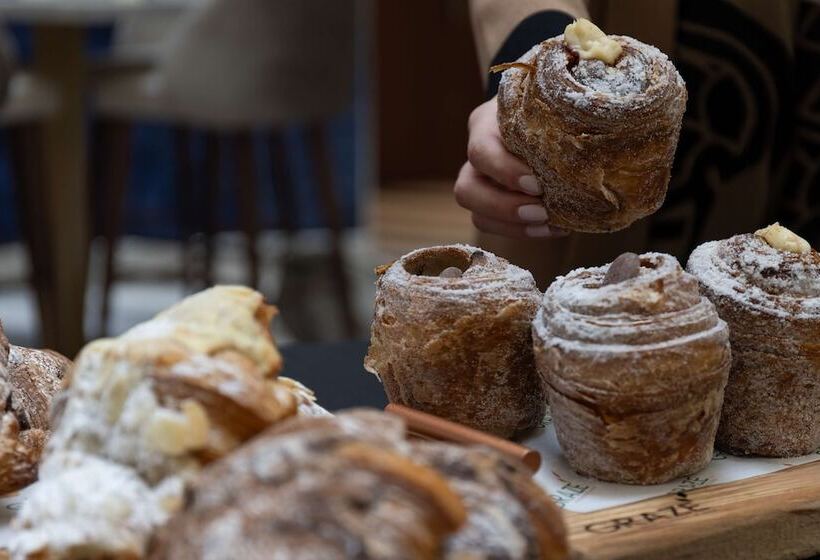 酒店 Hilton Cardiff