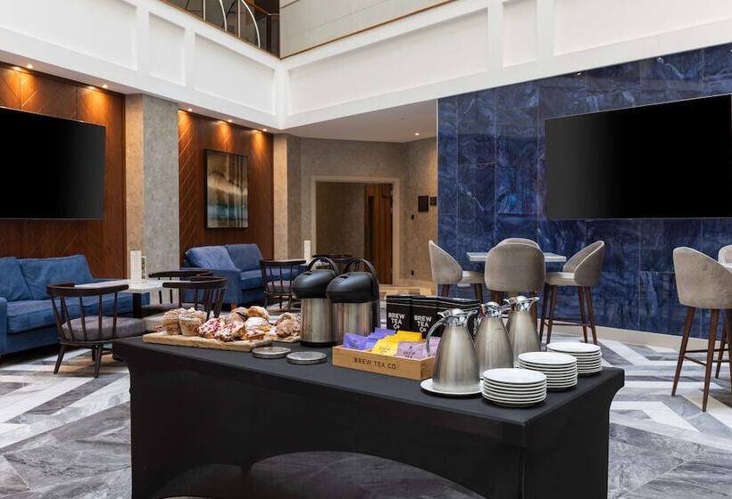 酒店 Hilton Cardiff