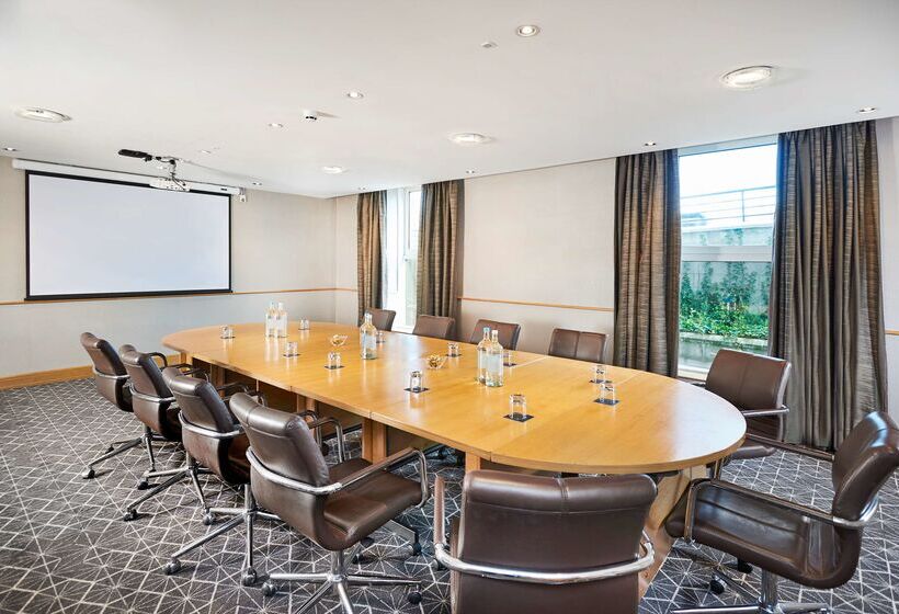 酒店 Hilton London Croydon