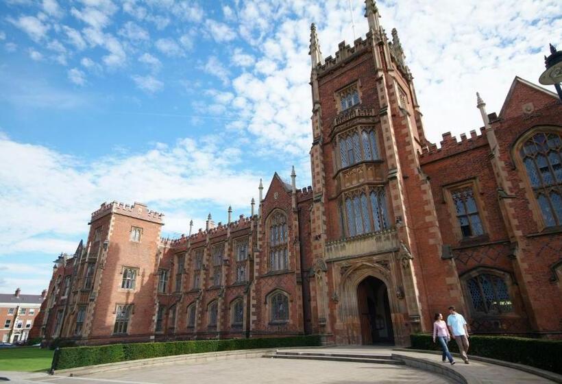 ホテル Holiday Inn Express Belfast City, An Ihg