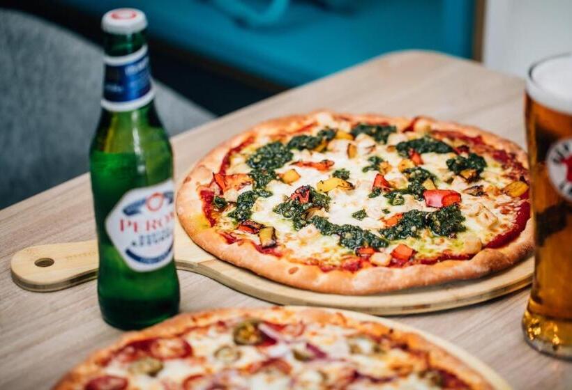 ホテル Holiday Inn Express Belfast City, An Ihg