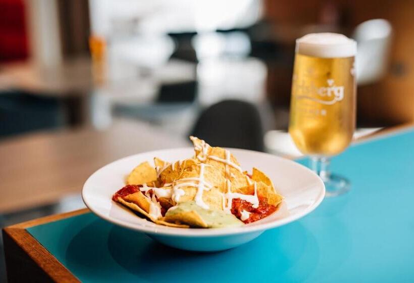 ホテル Holiday Inn Express Belfast City, An Ihg