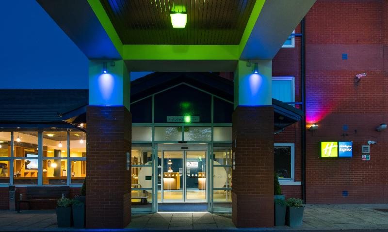 Отель Holiday Inn Express Burton On Trent, An Ihg