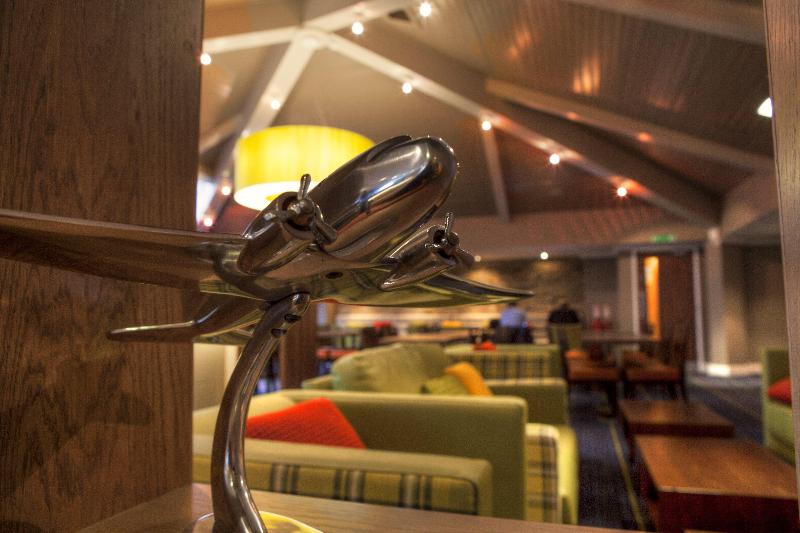 호텔 Holiday Inn Express Edinburgh Airport, An Ihg