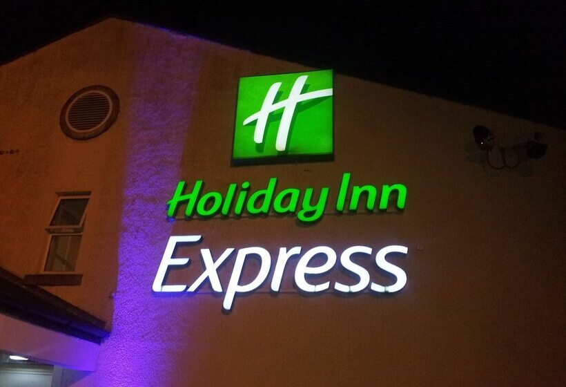 فندق Holiday Inn Express Glenrothes, An Ihg