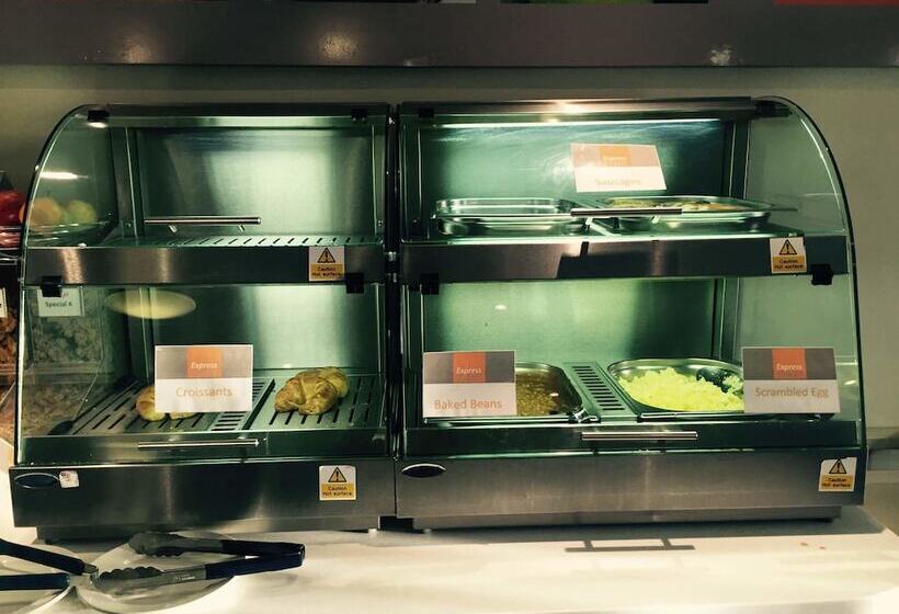 فندق Holiday Inn Express Glenrothes, An Ihg