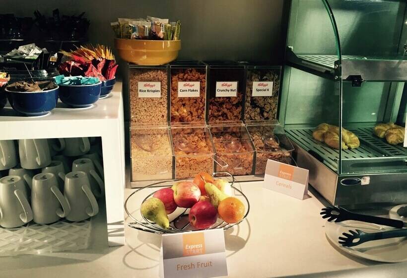 فندق Holiday Inn Express Glenrothes, An Ihg