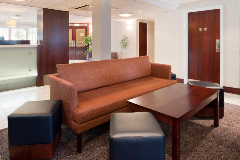 فندق Holiday Inn Express Glenrothes, An Ihg