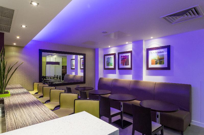 בית מלון כפרי Holiday Inn Express Harlow, An Ihg