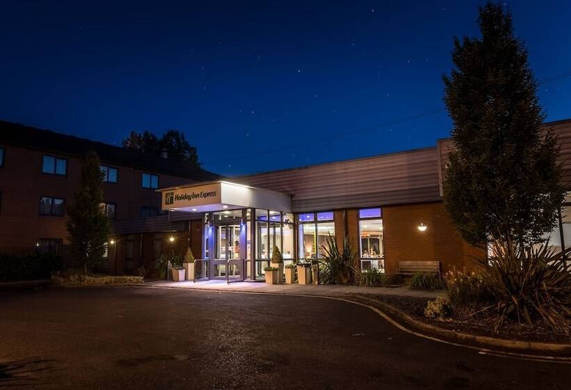 فندق Holiday Inn Express Preston South, An Ihg