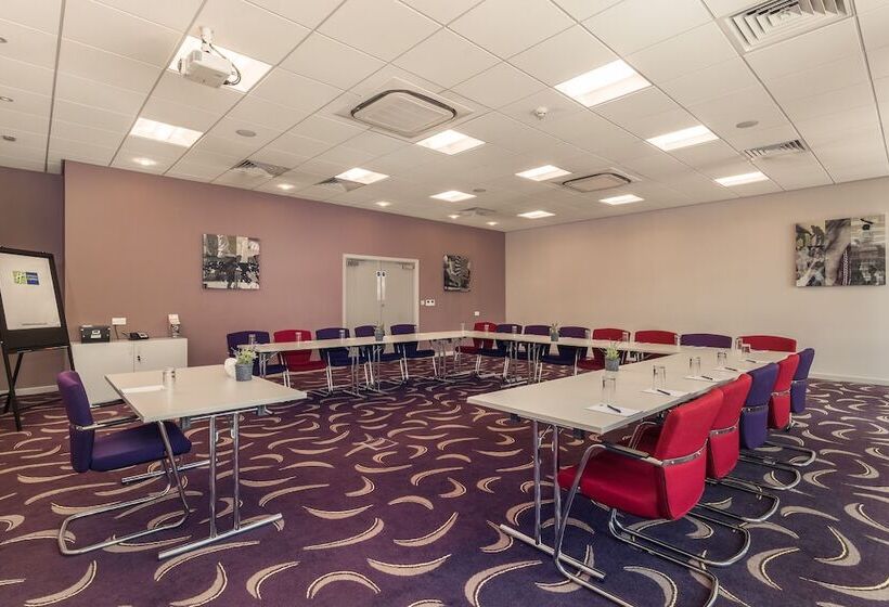 فندق Holiday Inn Express Preston South, An Ihg