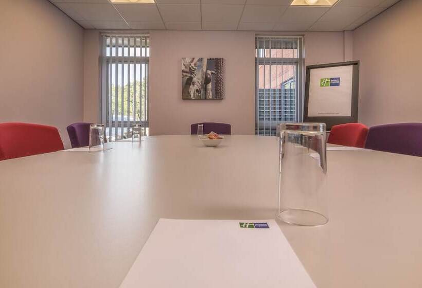 فندق Holiday Inn Express Preston South, An Ihg