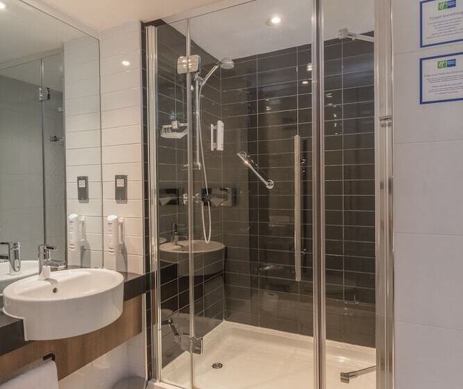 فندق Holiday Inn Express Preston South, An Ihg