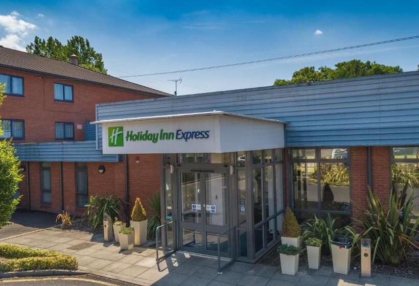 فندق Holiday Inn Express Preston South, An Ihg