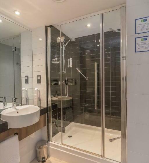 فندق Holiday Inn Express Preston South, An Ihg