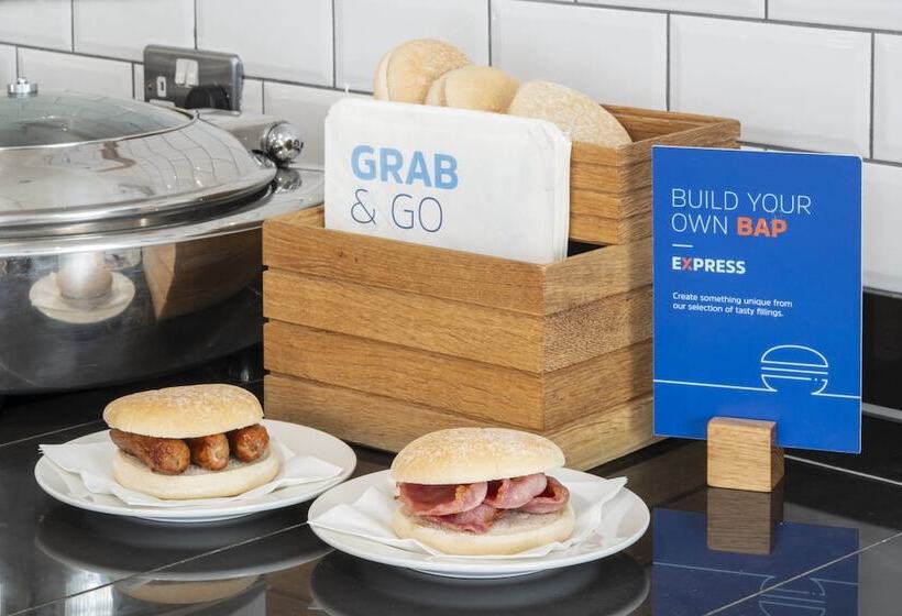 בית מלון כפרי Holiday Inn Express York, An Ihg