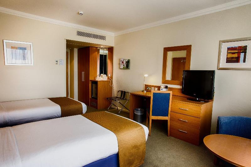 Отель Holiday Inn London Heathrow M4jct.4