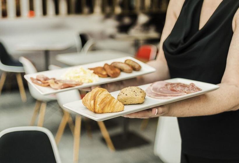 فندق Ibis London Barking