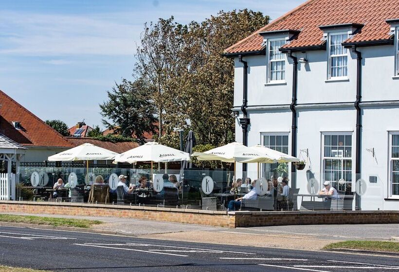 Отель Kingscliff