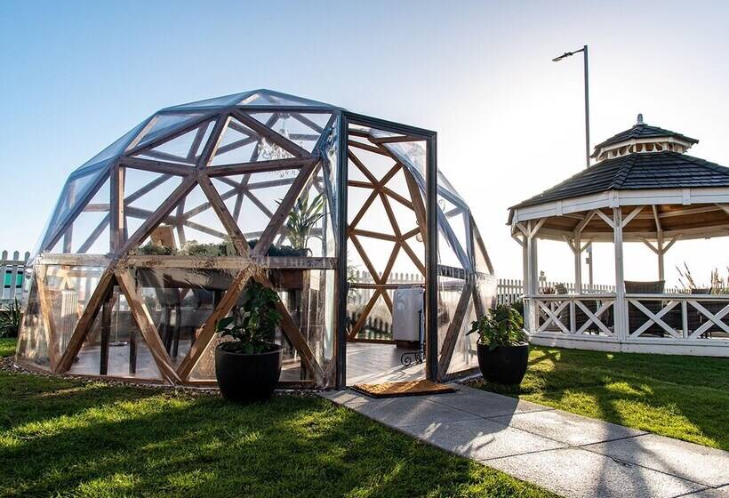 Отель Kingscliff