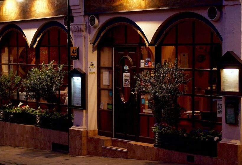 酒店 La Gaffe Bed And Breakfast