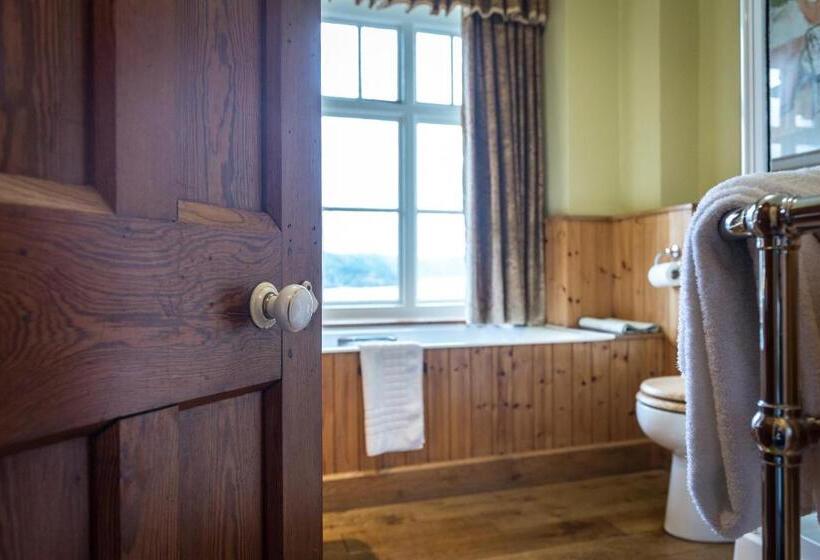Lake Vyrnwy Hotel & Spa