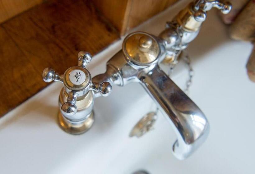 Lake Vyrnwy Hotel & Spa