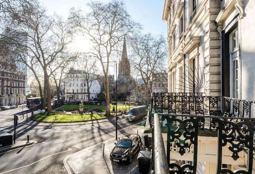 בית מלון כפרי Lancaster Court