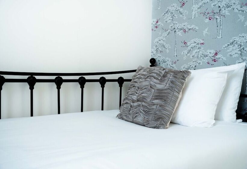 בית מלון כפרי Lancaster Court