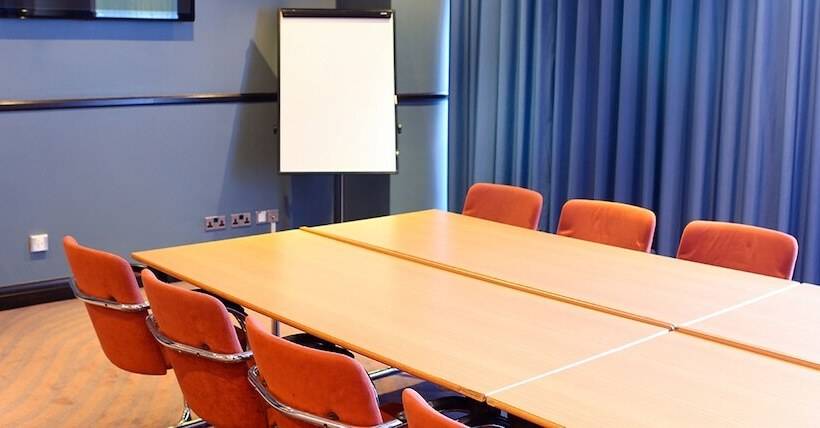 Отель Leonardo Manchester Central